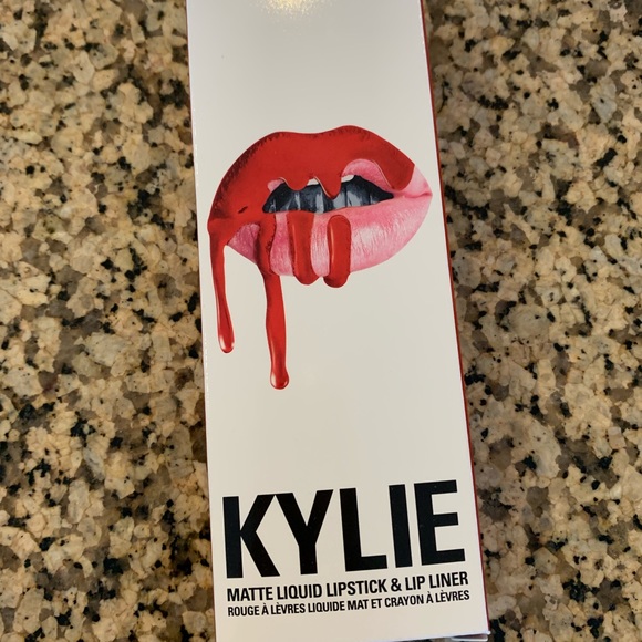 Kylie Cosmetics Other - Kylie Cosmetics Lip Kit 22 Red Lipstick Lipliner